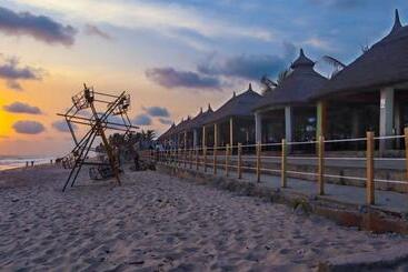 هتل Paradise By Atican Beach