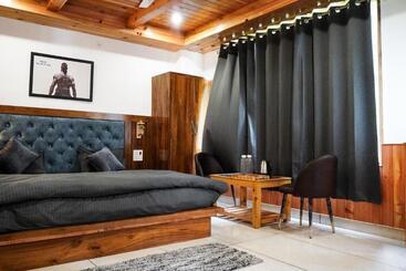 Odin Hostel Kasol