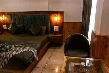 Odin Hostel Kasol