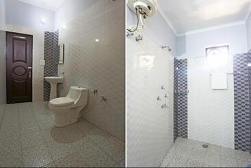 پانسیون Basera Guest House