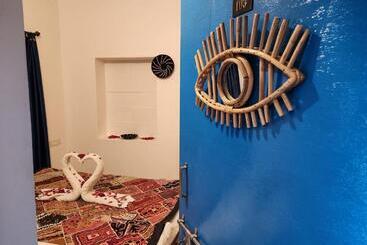 پانسیون Blue Eye Hostel