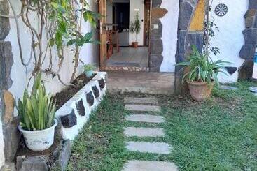 پانسیون La Caze Roche Maison D Hôtes