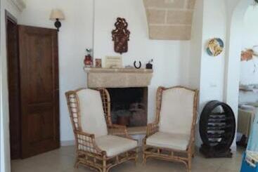 پانسیون Room In B&b   Spacious Quadruple Room In Ancient Masseria Near The Sea In A Quiet Olive Trees