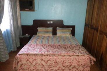 پانسیون Room In Lodge   Garentiti Apartment   Silver Room