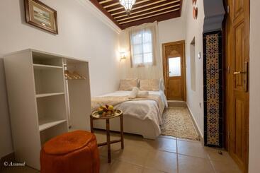 Riad Bin Souaki