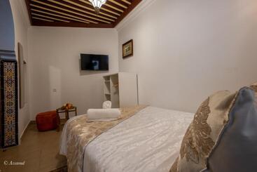 Riad Bin Souaki