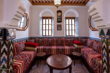 Riad Bin Souaki
