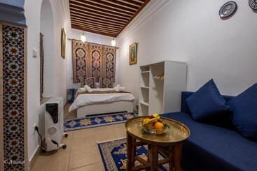 Riad Bin Souaki