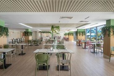 Arcanus Hotels Trendline Side