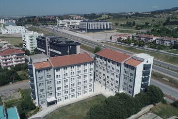 تختخواب و صبحانه Kumru Suitesseda Pansi̇yon