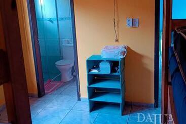 Da Lua Hostel