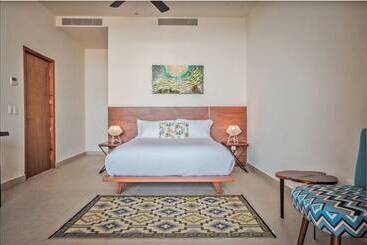 Aparthotel Eeb Ti Kaan Tulum   Luxury Condos