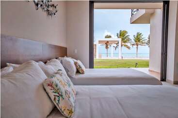 Aparthotel Eeb Ti Kaan Tulum   Luxury Condos