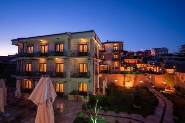 هتل Cunda Baradi̇el