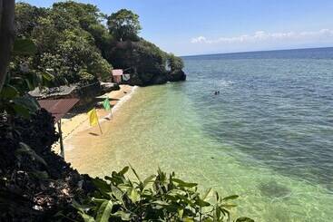 هتل Gratum Beach Resort