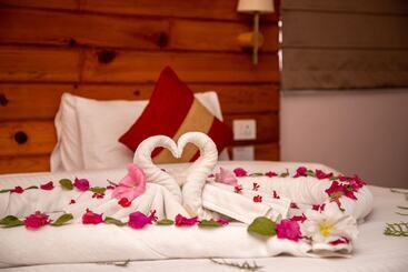 هتل Holesung Resort