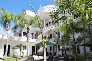 فندق Larú Spa Resort