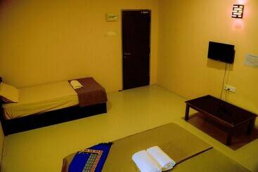 Lavender Hotel Lumut