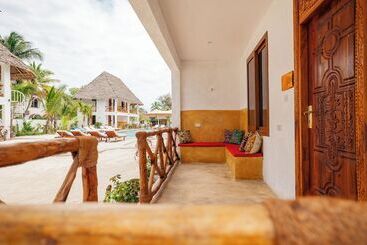 هتل Mayai Ocean Resort