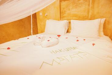 هتل Mayai Ocean Resort