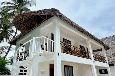 هتل Mayai Ocean Resort