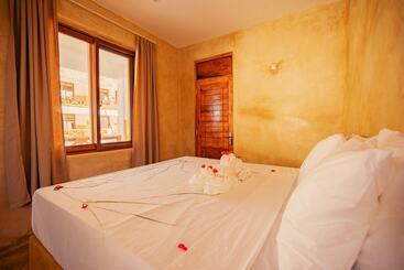 هتل Mayai Ocean Resort