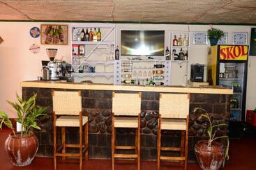 هتل Muhabura Mountain Lodge