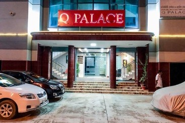 هتل Q Palace