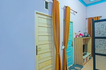 هتل Spot On 92466 Adam Kost Syariahnearwisata Jembatan Barito