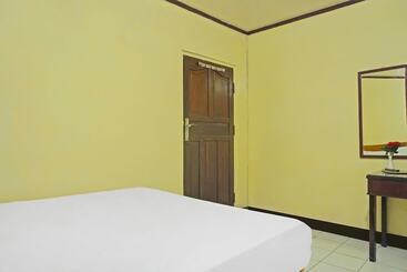 هتل Spot On 92466 Adam Kost Syariahnearwisata Jembatan Barito
