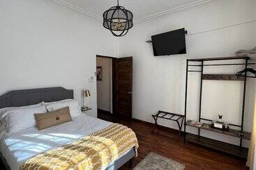 בית מלון כפרי Villa Reyna