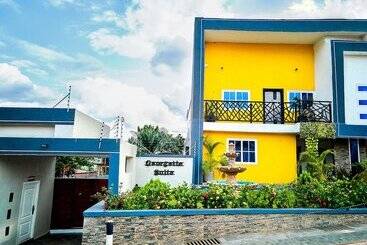 Lovek Condos