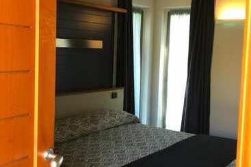 پانسیون Room In Guest Room Bright And Spacious Double Room