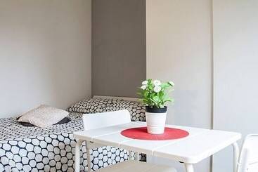پانسیون Kamchu Apartments Room With Bathroom Ensuite Anagnina Tor Vergata