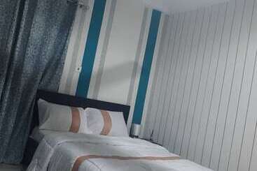 پانسیون Maxjen Haven Guest House