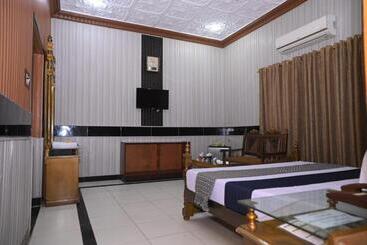 پانسیون Serina Inn