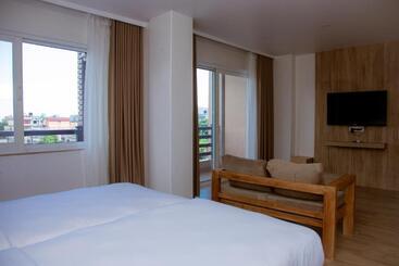 Stay Inn Hotel And Apartment Pokhara