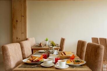 Stay Inn Hotel And Apartment Pokhara