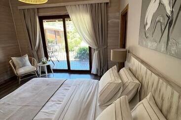 Alicra Hotel çıralı