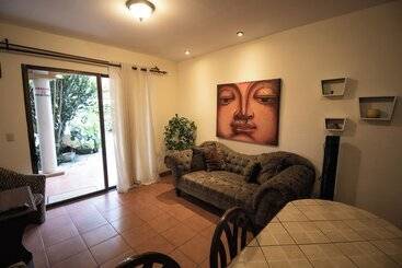 Anona Guesthouse