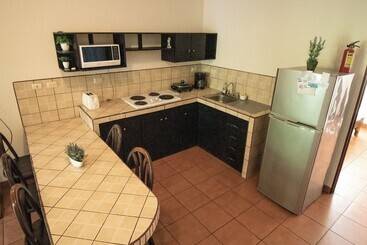 Anona Guesthouse