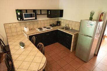 Anona Guesthouse