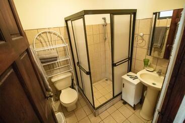 Anona Guesthouse