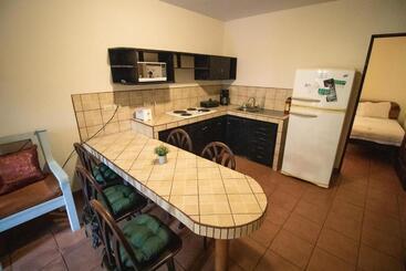 Anona Guesthouse
