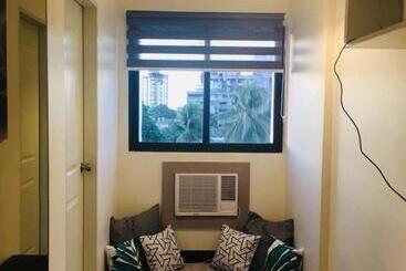 تختخواب و صبحانه Condo In Cebu