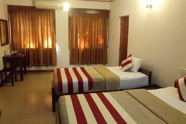 تختخواب و صبحانه The Bungalow Hambantota