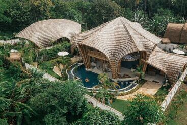 تختخواب و صبحانه Villa Tokay   Luxury Private Villas