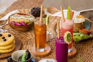 تختخواب و صبحانه Villa Tokay   Luxury Private Villas