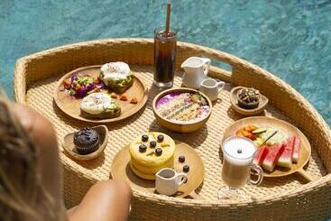 تختخواب و صبحانه Villa Tokay   Luxury Private Villas