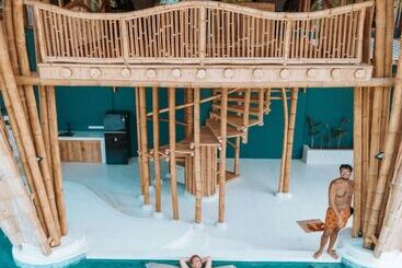 تختخواب و صبحانه Villa Tokay   Luxury Private Villas